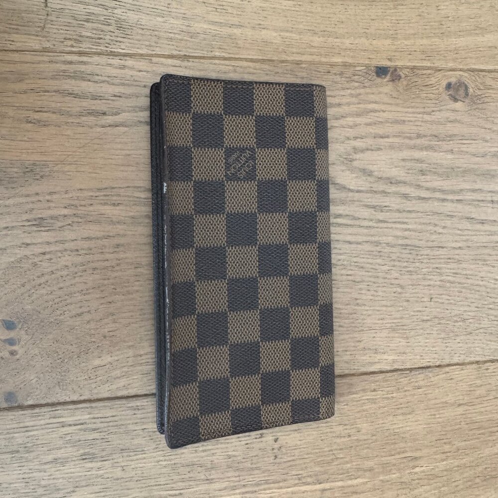 Louis Vuitton Wallet / Checkbook Holder